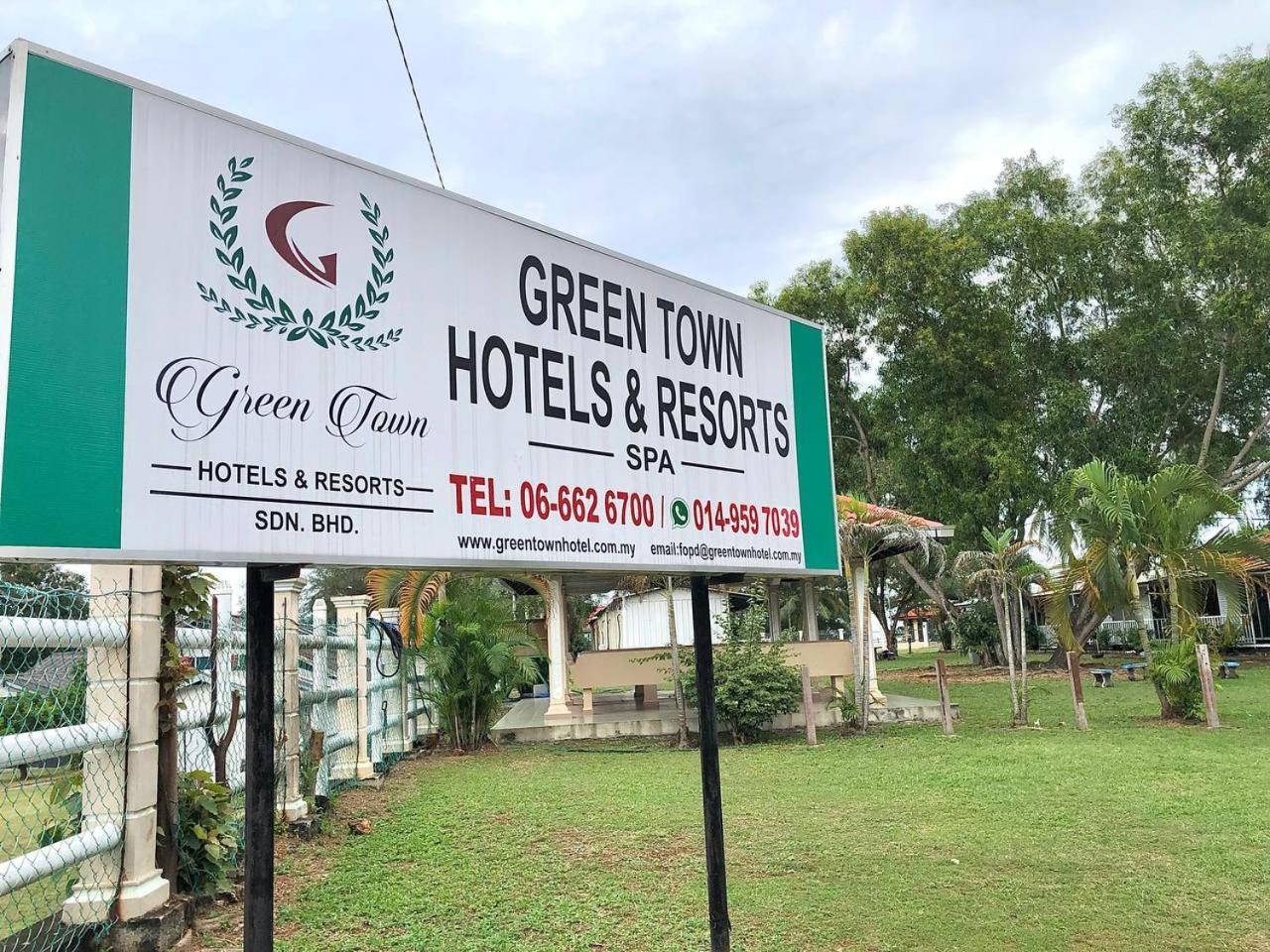 פורט דיקסון Green Town Hotel And Resort מראה חיצוני תמונה